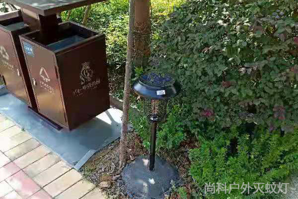 湖南常德保利中央公園太陽能小區滅蚊燈案例