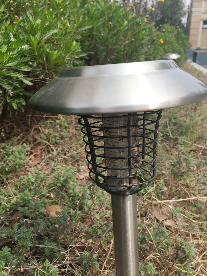 北京室外太陽(yáng)能滅蚊燈效果用于用于小區(qū)草坪綠化帶 北京室外太陽(yáng)能滅蚊燈效果用于用于小區(qū)草坪綠化帶